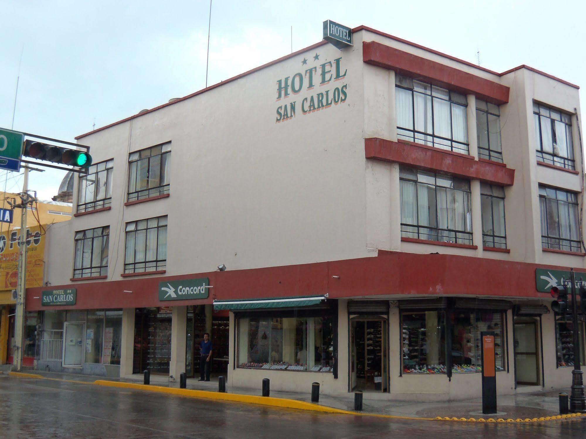 Hotel San Carlos Irapuato Extérieur photo